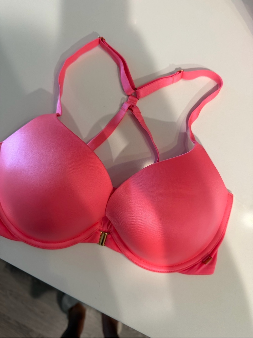 Victorias Secret Very Sexy Front Closure Push-Up Bra size 32DD